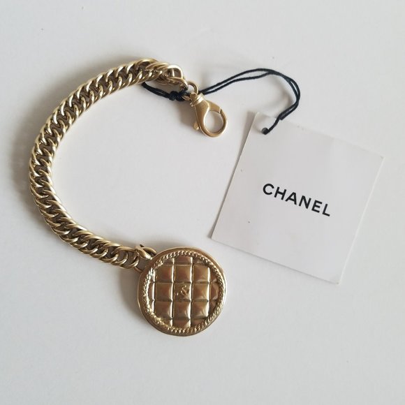 Chanel Chain Gold Plated Bracelet - Picture 1 of 10